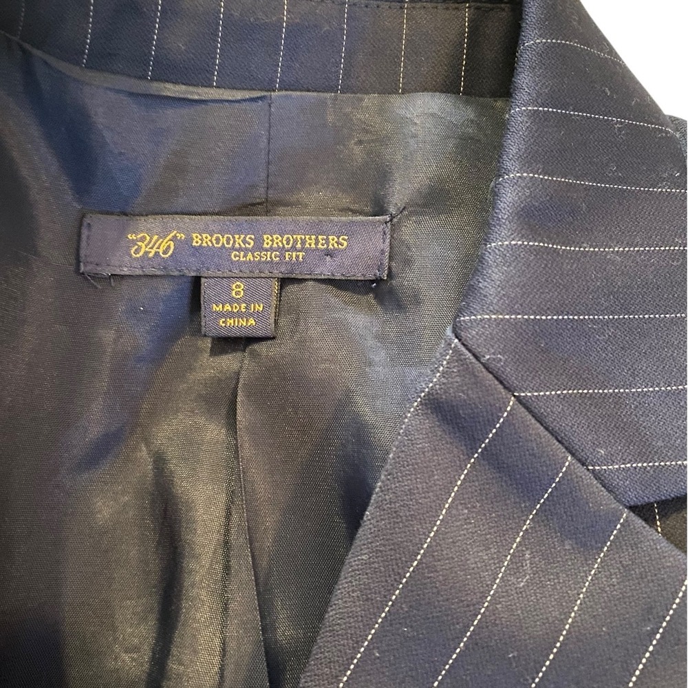 Brooks Brothers 346 Womens Navy Pinstripe Wool Blazer Classic Fit Size 8 - Picture 2 of 5